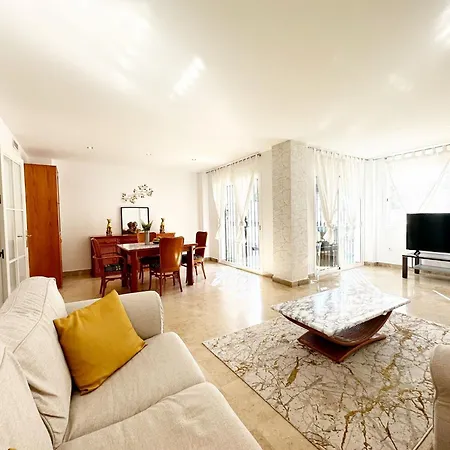 Marbella, Nueva Andalucia, 3 Floors, Pool Villa Marbella