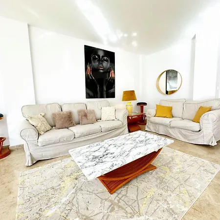 Marbella, Nueva Andalucia, 3 Floors, Pool