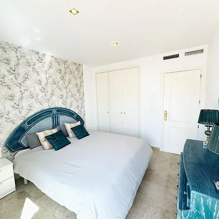 Villa Marbella, Nueva Andalucia, 3 Floors, Pool Marbella